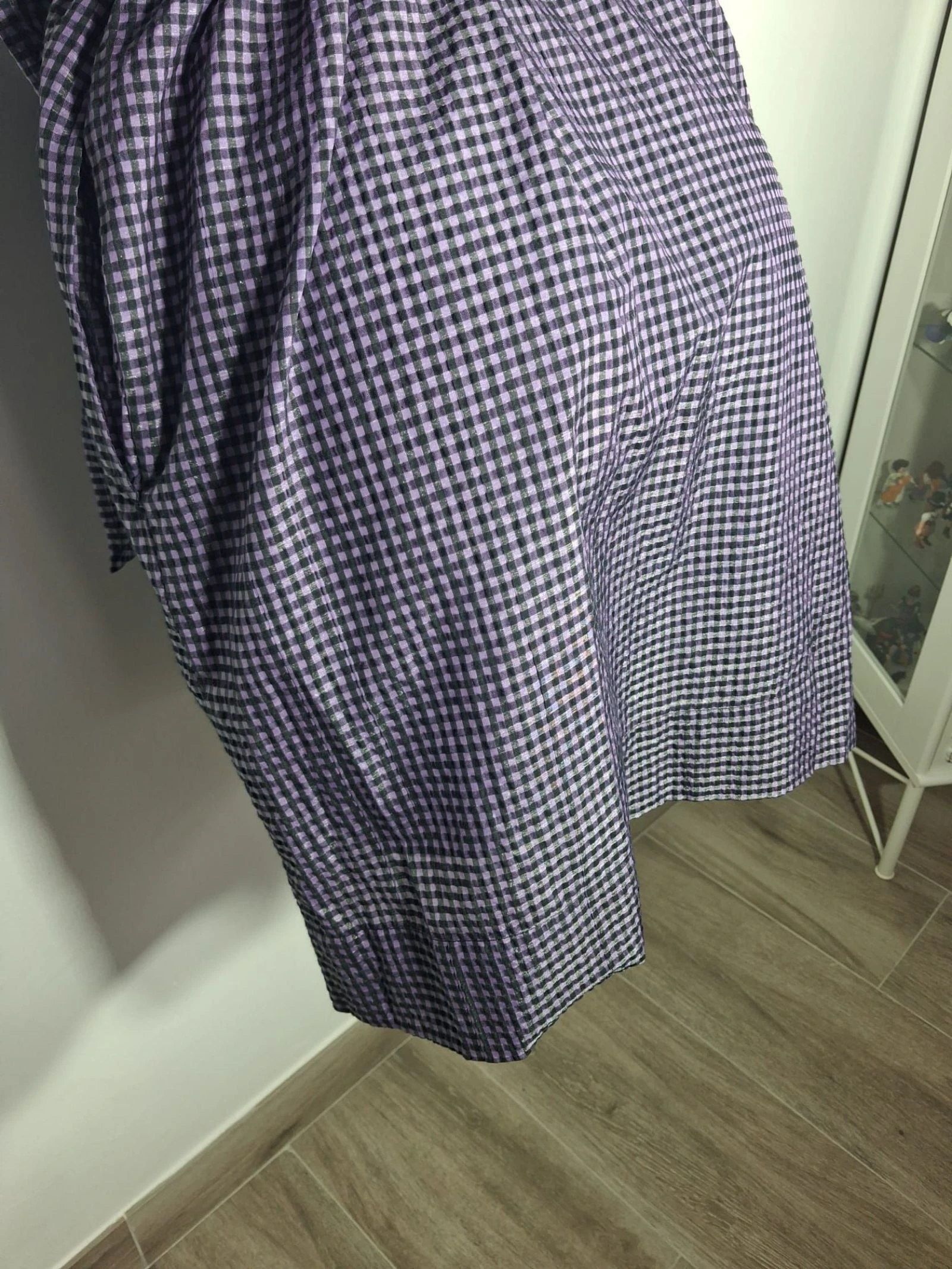 Vestido GANNI vichy morado con brillo sutil, mangas abullonadas T34 – photo 6